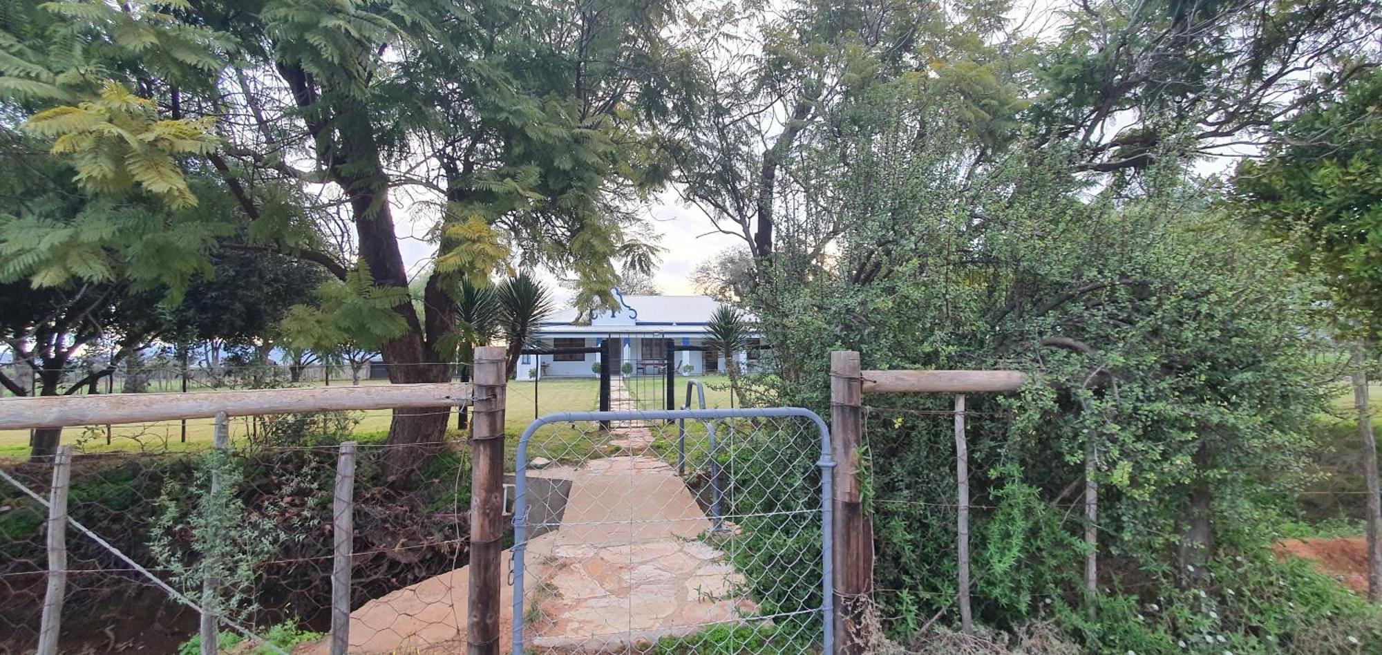 Karoo Leeu Self Catering Villa Oudtshoorn Exterior photo