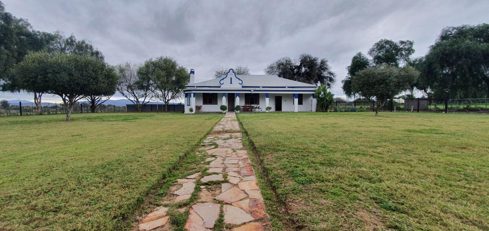 Karoo Leeu Self Catering Villa Oudtshoorn Exterior photo