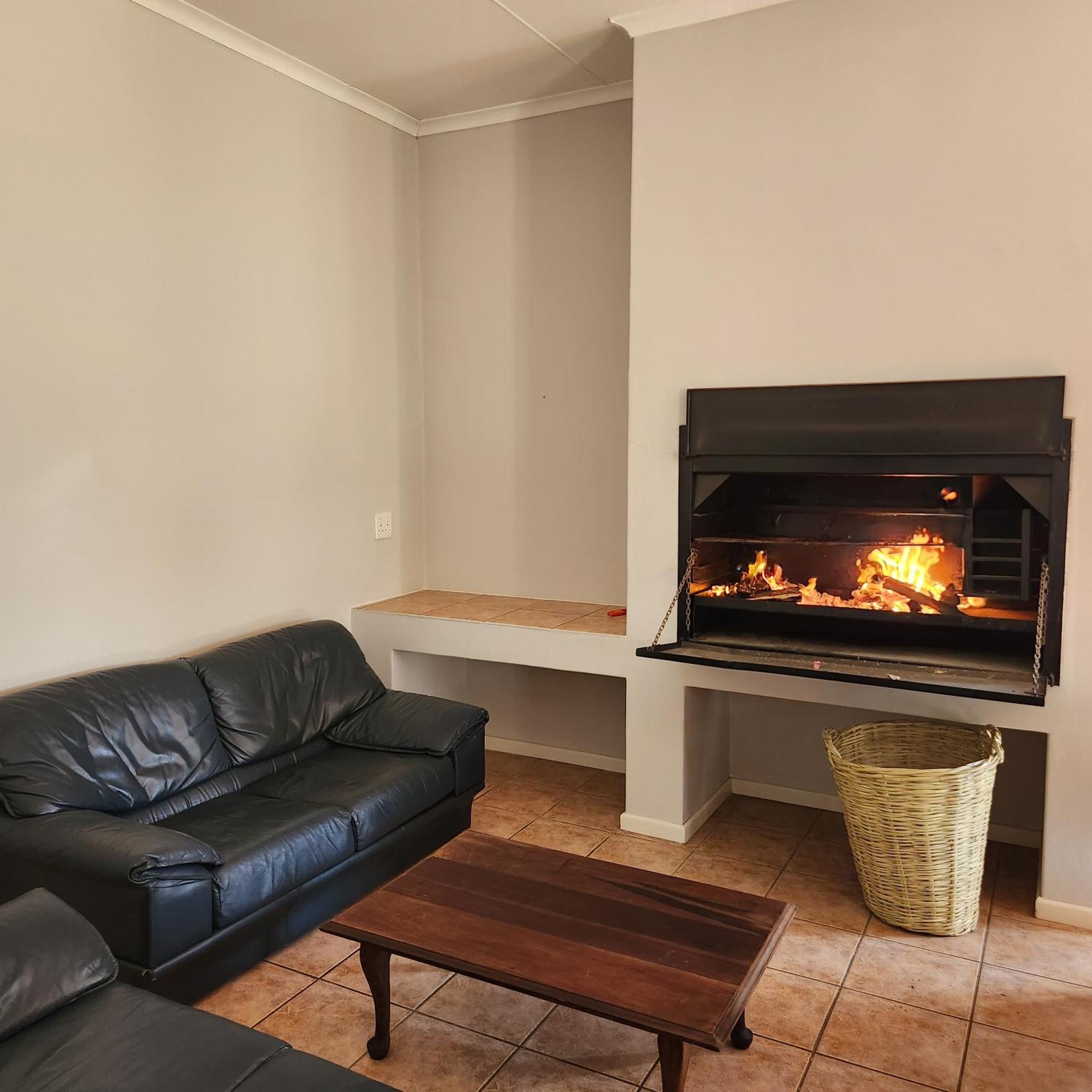 Karoo Leeu Self Catering Villa Oudtshoorn Exterior photo